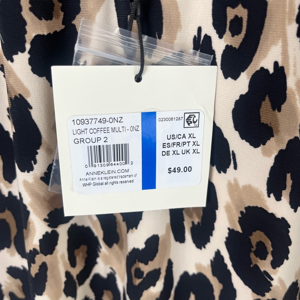 Leopard Print Short Sleeve Top - Picture 3 of 7